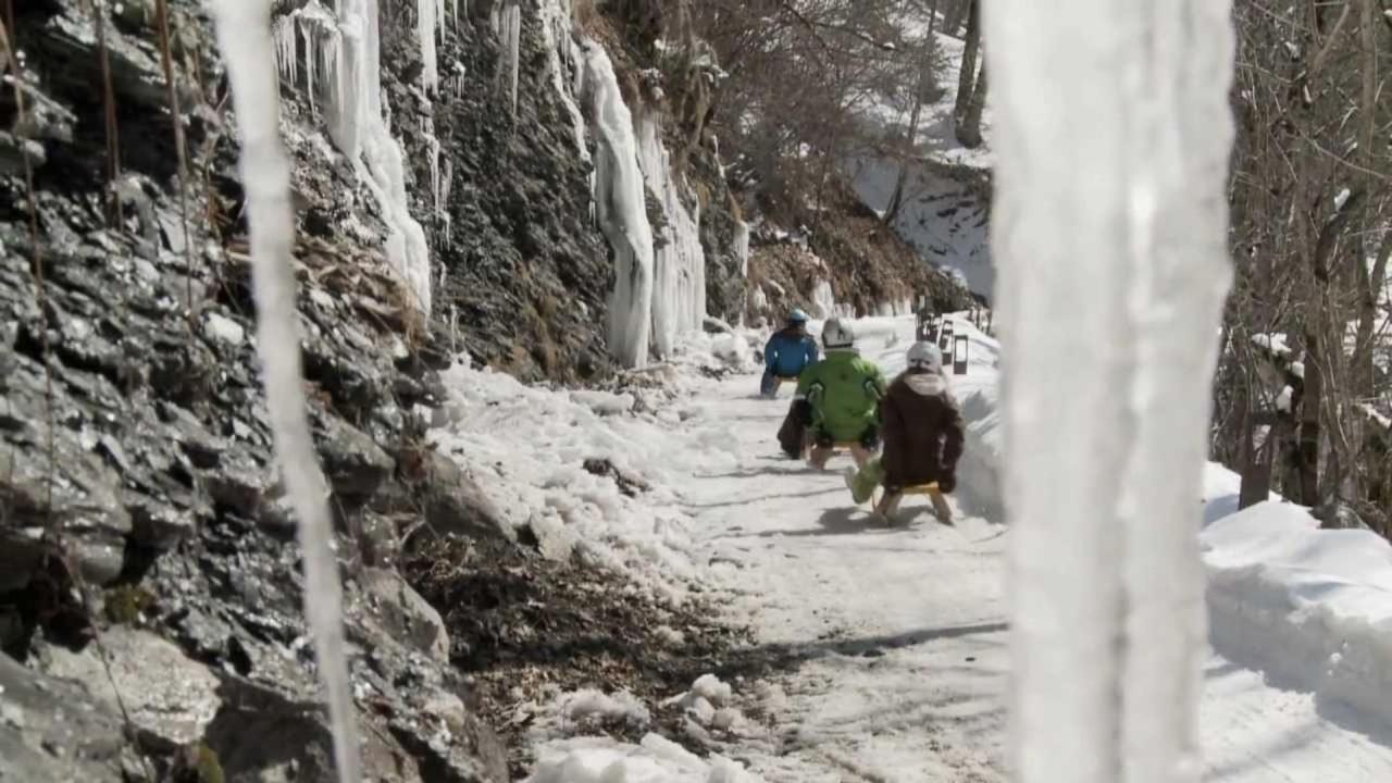 Diese Einfache Unterkunft- Bergheimat Ist Nur Fuer Backpacker- Rucksacktouristen Und Radfahrer - Huettenfeeling Im Backpackerhoues- Ganz Einfach - Ganz Unkompliziert - Ganz Relaxd Villa Linthal Esterno foto