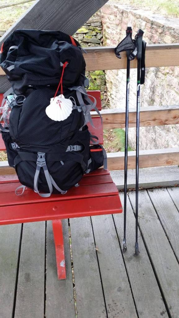 Diese Einfache Unterkunft- Bergheimat Ist Nur Fuer Backpacker- Rucksacktouristen Und Radfahrer - Huettenfeeling Im Backpackerhoues- Ganz Einfach - Ganz Unkompliziert - Ganz Relaxd Villa Linthal Esterno foto