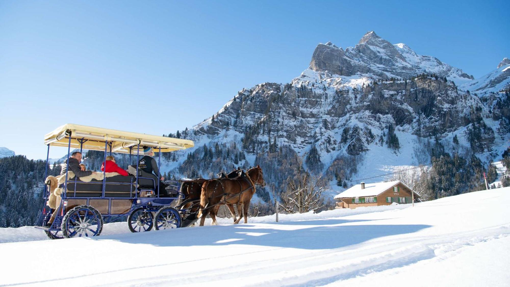 Diese Einfache Unterkunft- Bergheimat Ist Nur Fuer Backpacker- Rucksacktouristen Und Radfahrer - Huettenfeeling Im Backpackerhoues- Ganz Einfach - Ganz Unkompliziert - Ganz Relaxd Villa Linthal Esterno foto