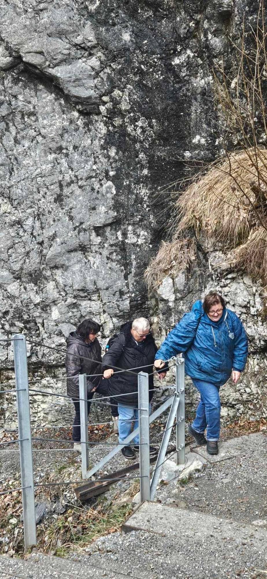 Diese Einfache Unterkunft- Bergheimat Ist Nur Fuer Backpacker- Rucksacktouristen Und Radfahrer - Huettenfeeling Im Backpackerhoues- Ganz Einfach - Ganz Unkompliziert - Ganz Relaxd Villa Linthal Esterno foto