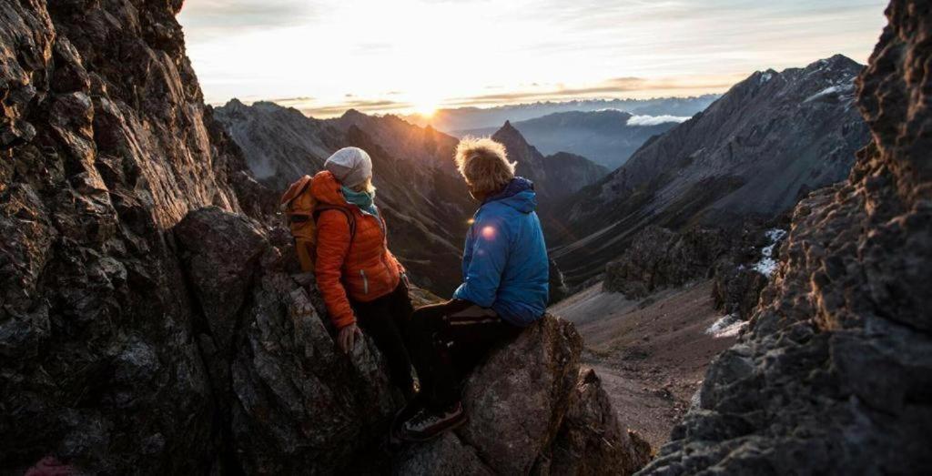 Diese Einfache Unterkunft- Bergheimat Ist Nur Fuer Backpacker- Rucksacktouristen Und Radfahrer - Huettenfeeling Im Backpackerhoues- Ganz Einfach - Ganz Unkompliziert - Ganz Relaxd Villa Linthal Esterno foto